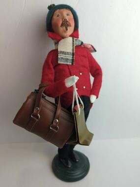 Byers Choice Carolers Male Traveler With Duffle & Gift Bag Signed 1999